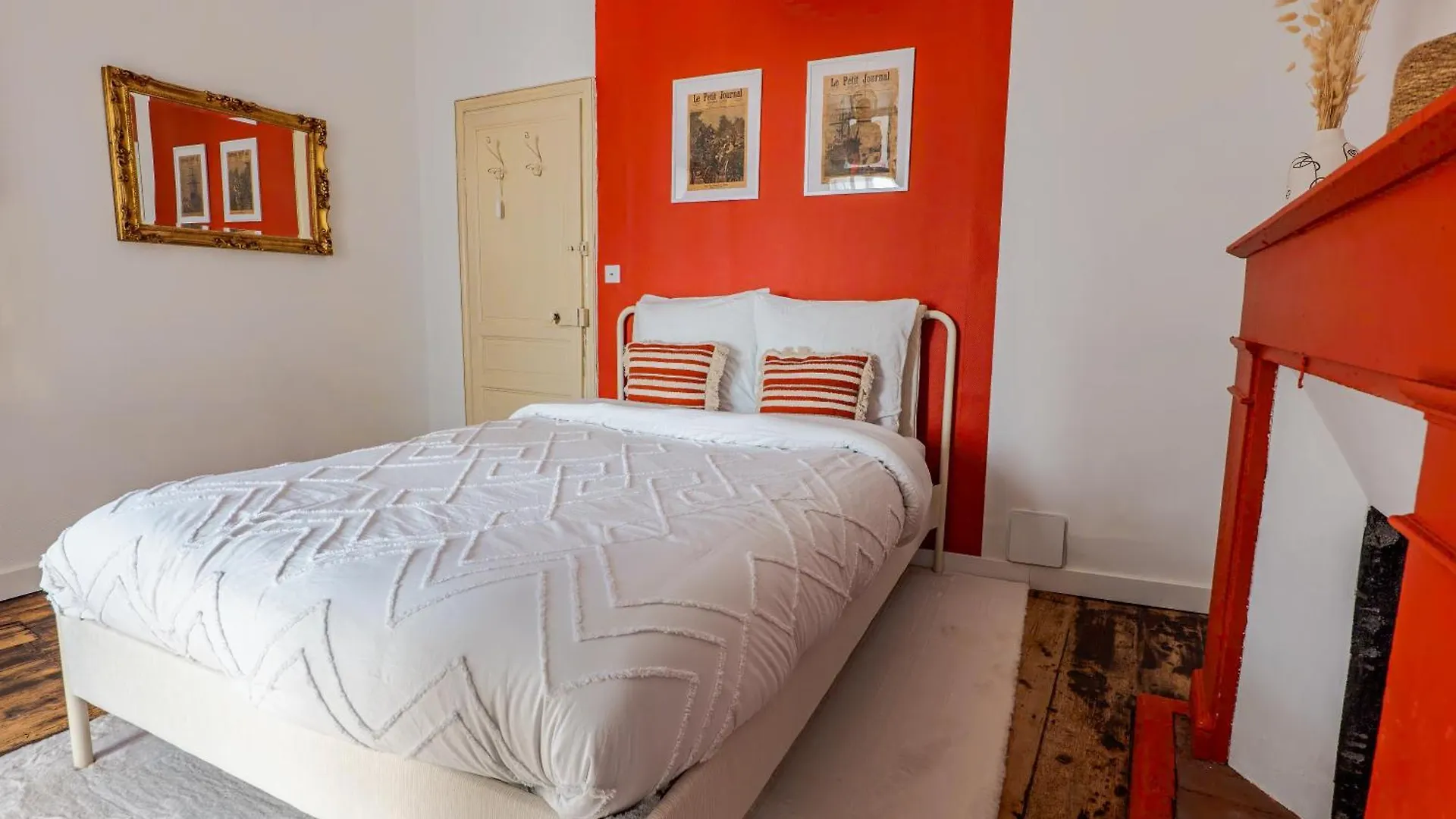 Chambre Rouge Pontrieux France
